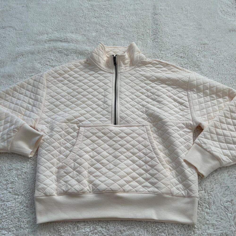 DSG Women's Cream Quilted 1/2 Zip Pullover Sz M Classic Athleisure Sporty Casual - Picture 2 of 7